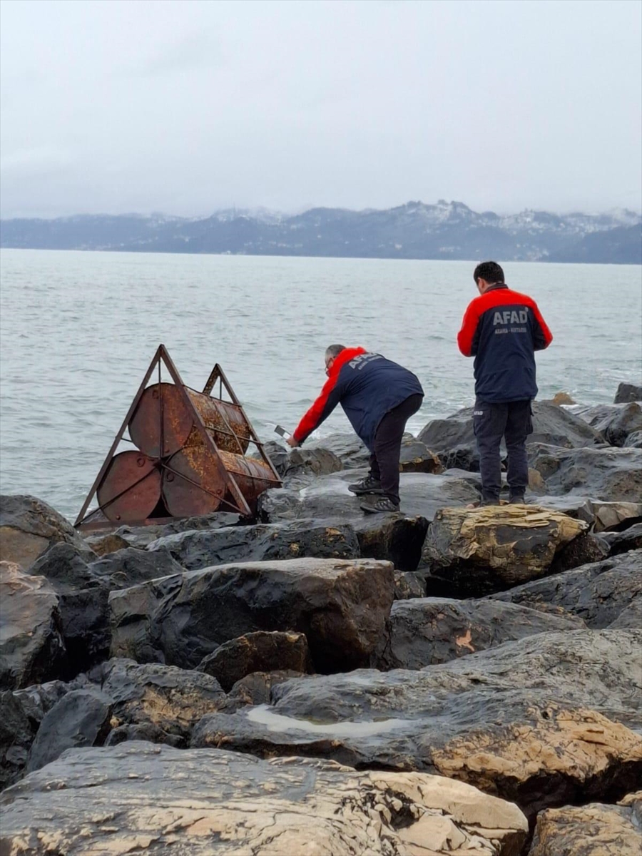 Ordu'da denizde bulunan 7 varil incelemeye alındı