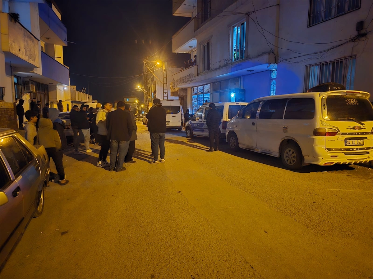 Şanlıurfa'da bir iş yeri ile ev kurşunlandı