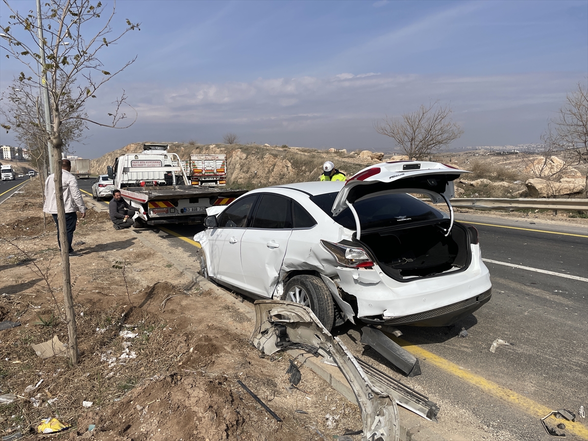 Şanlıurfa'daki zincirleme trafik kazası araç kamerasınca kaydedildi