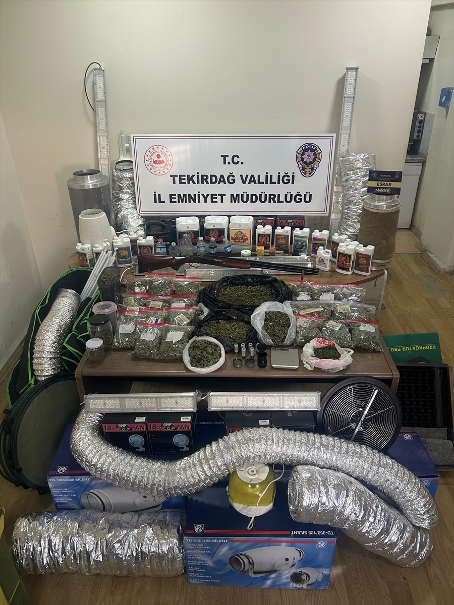 Tekirdağ'da 4 kilo 100 gram esrar ele geçirildi