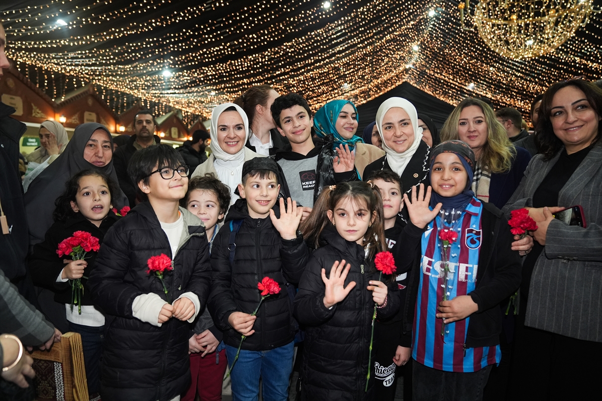 Aile ve Sosyal Hizmetler Bakanı Göktaş, Başakşehir'de vatandaşlarla bir araya geldi