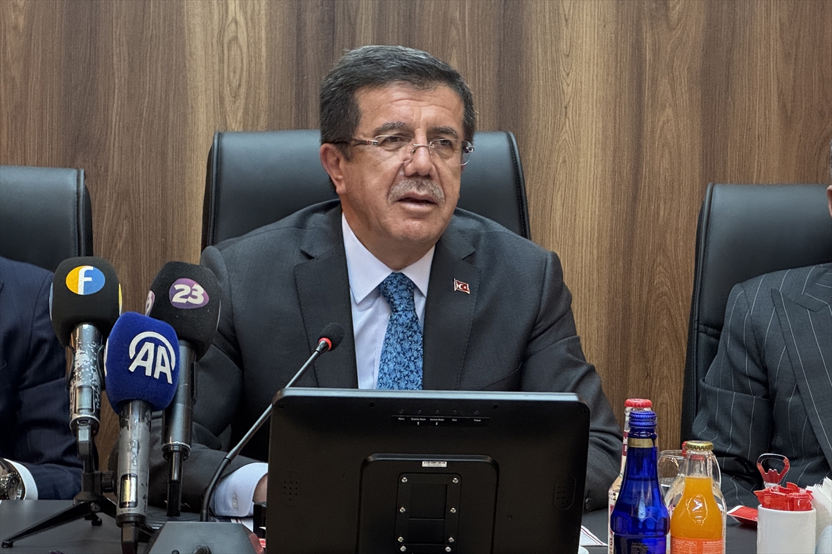 AK Parti Genel Başkan Yardımcısı Zeybekci, Elazığ'da iş insanlarıyla bir araya geldi: