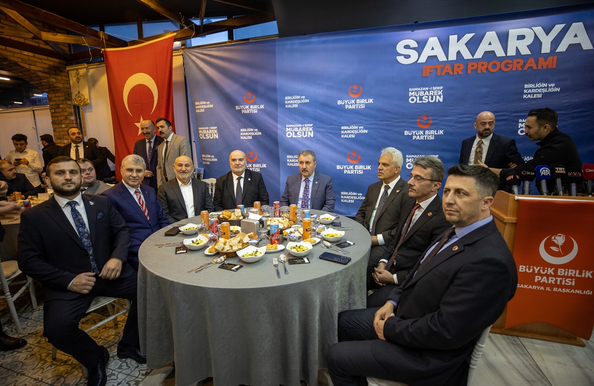 BBP Genel Başkanı Destici, Sakarya'da iftar programında konuştu: