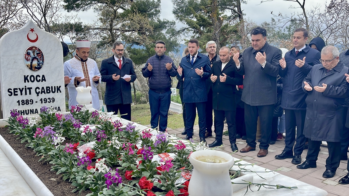 Çanakkale kahramanlarından Seyit Onbaşı, mezarı başında anıldı