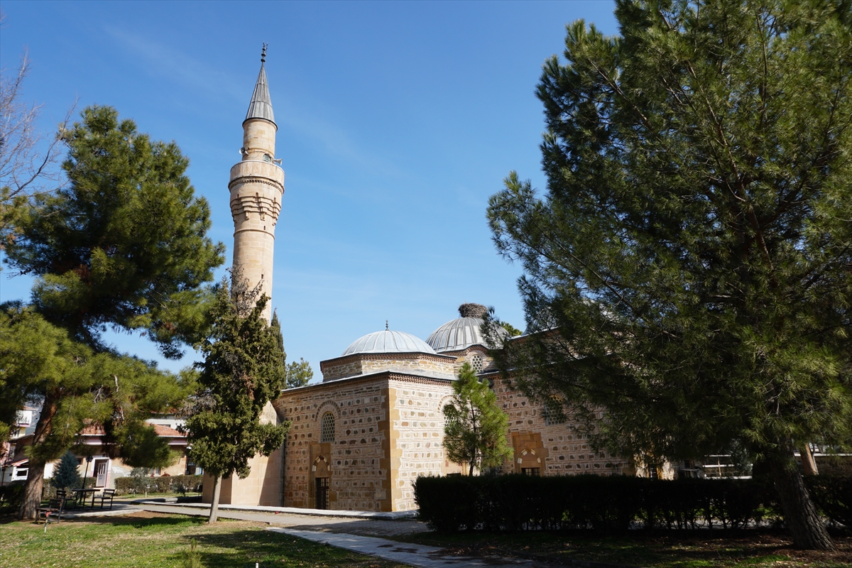 Çorum'daki tarihi aşevinde günlük 1500 kişiye iftar veriliyor