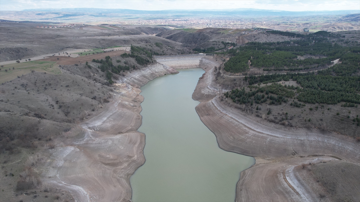 Çubuk-2 Barajı'nda su seviyesi azaldı