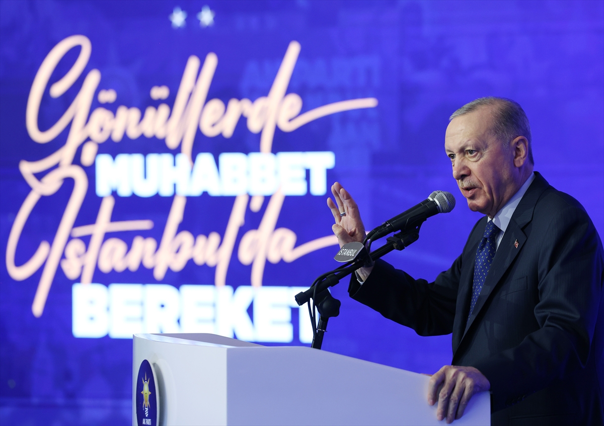 Cumhurbaşkanı Erdoğan, AK Parti İstanbul Teşkilatı iftar programında konuştu: (1)