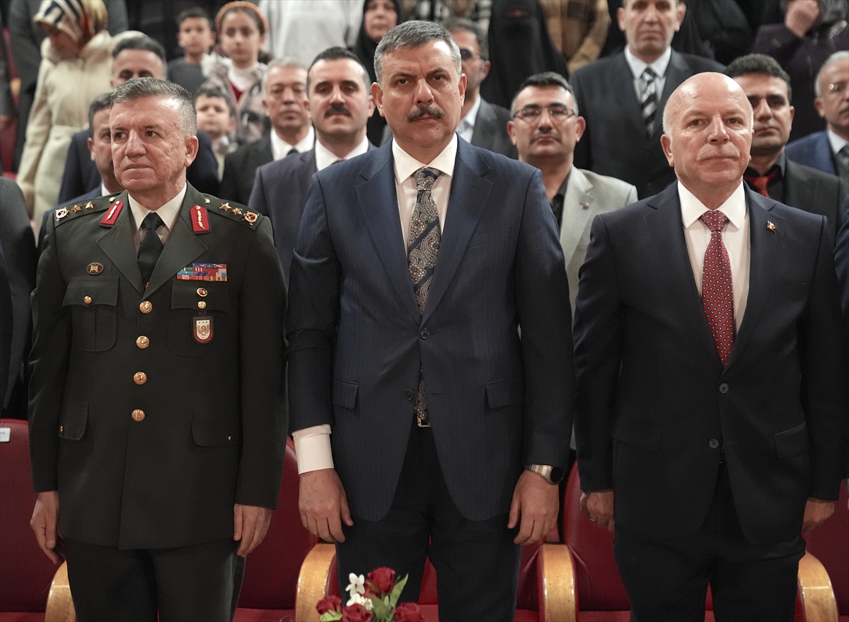 Doğu illerinde İstiklal Marşı'nın Kabulü ve Mehmet Akif Ersoy'u Anma Günü etkinlikleri yapıldı