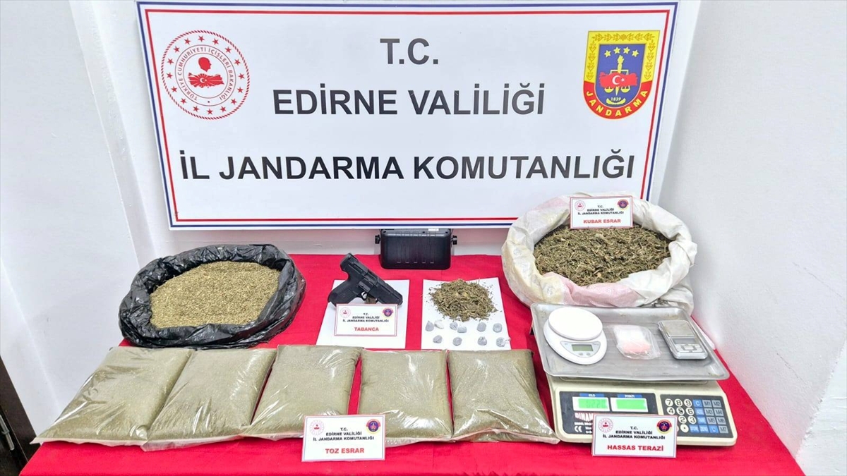 Edirne'deki uyuşturucu operasyonunda yakalanan 2 şüpheli tutuklandı