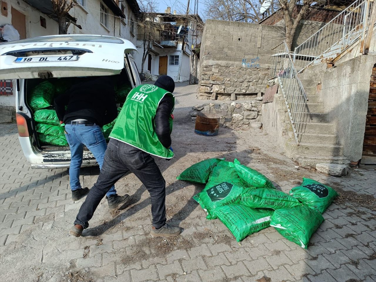 İHH'den Türkiye'deki binlerce ihtiyaç sahibine kış yardımı