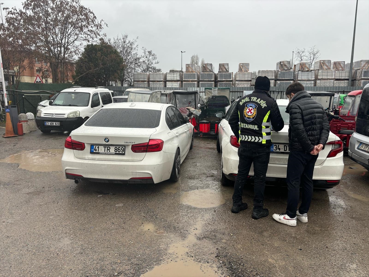 İstanbul'da trafikte ikinci kez drift atan sürücünün ehliyeti iptal edildi