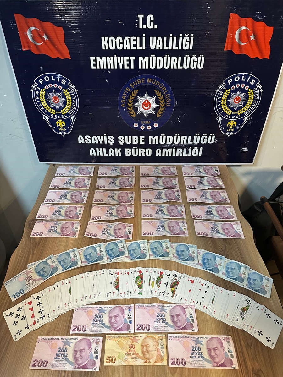 Kocaeli'de kumar oynayan 6 kişiye 55 bin 482 lira ceza kesildi