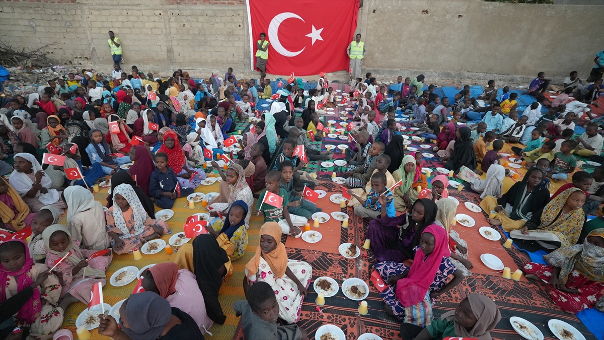 Merhem Derneği, ramazanda kardeşlik sofraları kuruyor