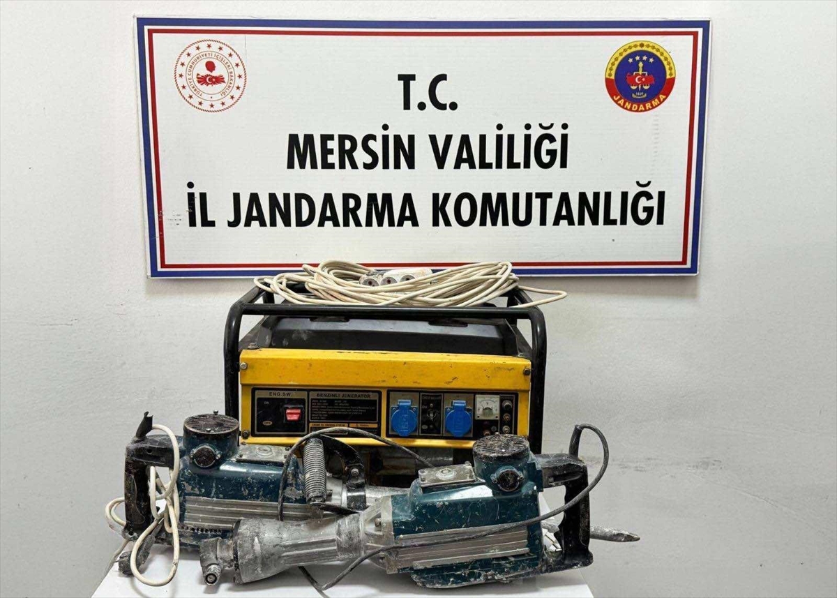 Mersin'de Roma ve Bizans dönemlerine ait olduğu değerlendirilen 4 sikke ele geçirildi