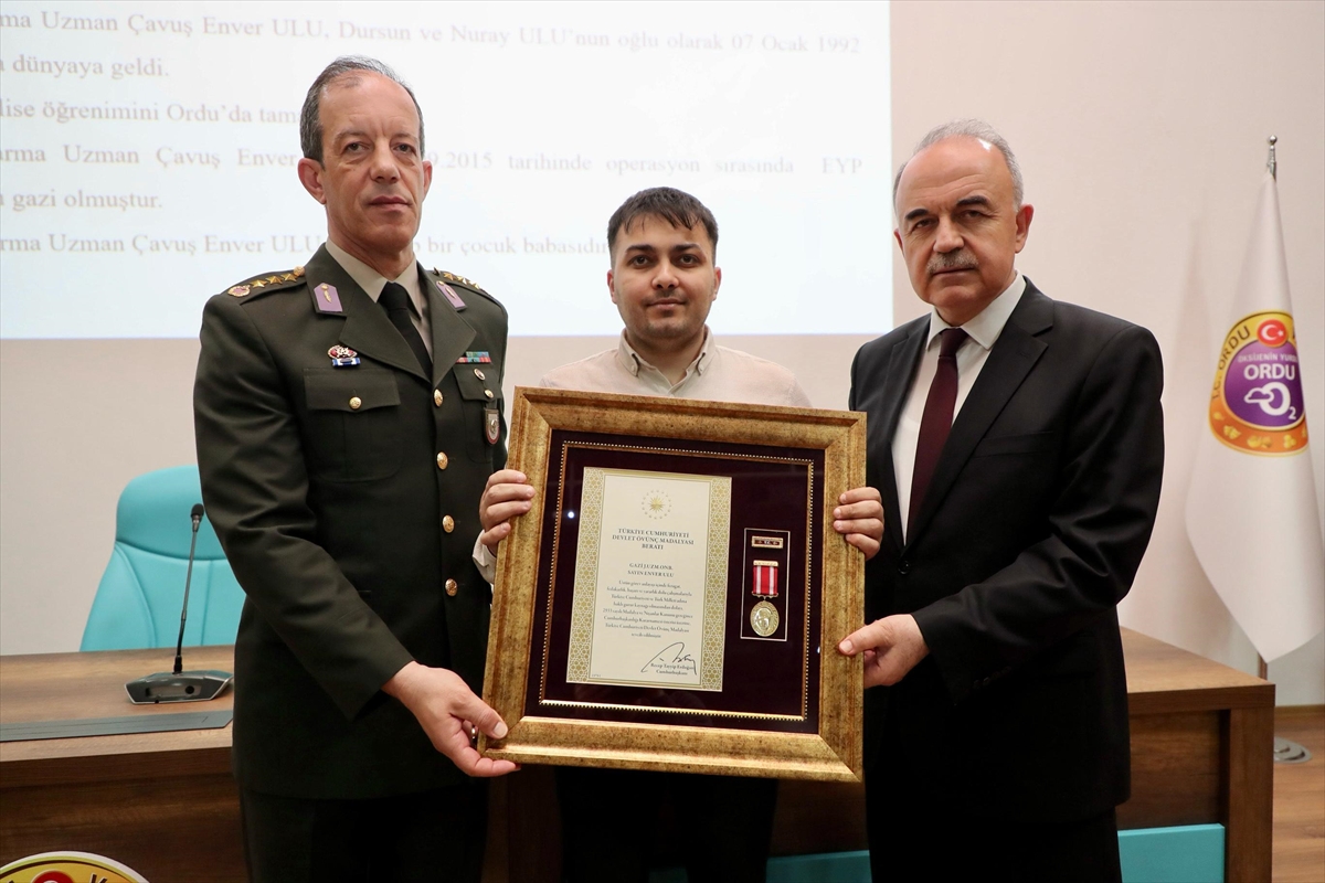 Ordu'da şehit aileleri ve gazilere Devlet Övünç Madalyası ve Beratı verildi