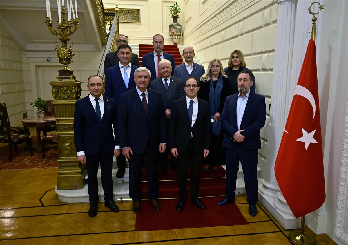 Rusya'daki Müslüman federe bölgelerin temsilcilerine Türk Büyükelçiliğinde iftar