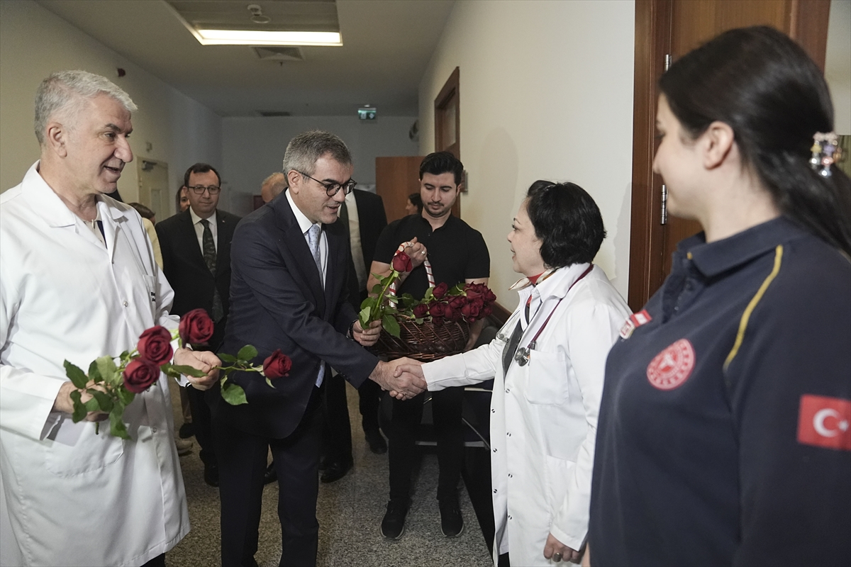 TBMM Genel Sekreteri Uzun, 14 Mart Tıp Bayramı dolayısıyla Meclis Hastanesini ziyaret etti