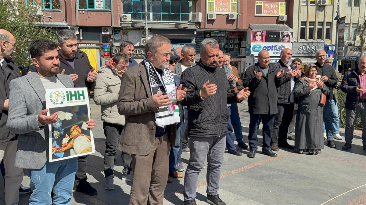 Tekirdağ'da İsrail'in Gazze'ye yönelik saldırıları protesto edildi