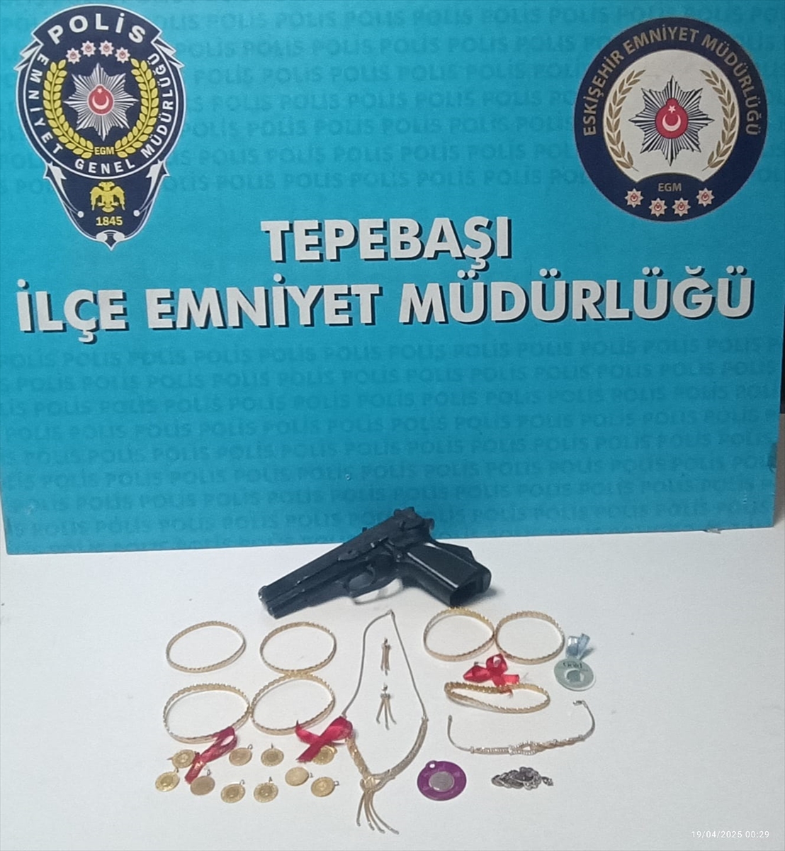 Eskişehir'de dolandırıcılık yaptığı öne sürülen 4 şüpheli yakalandı