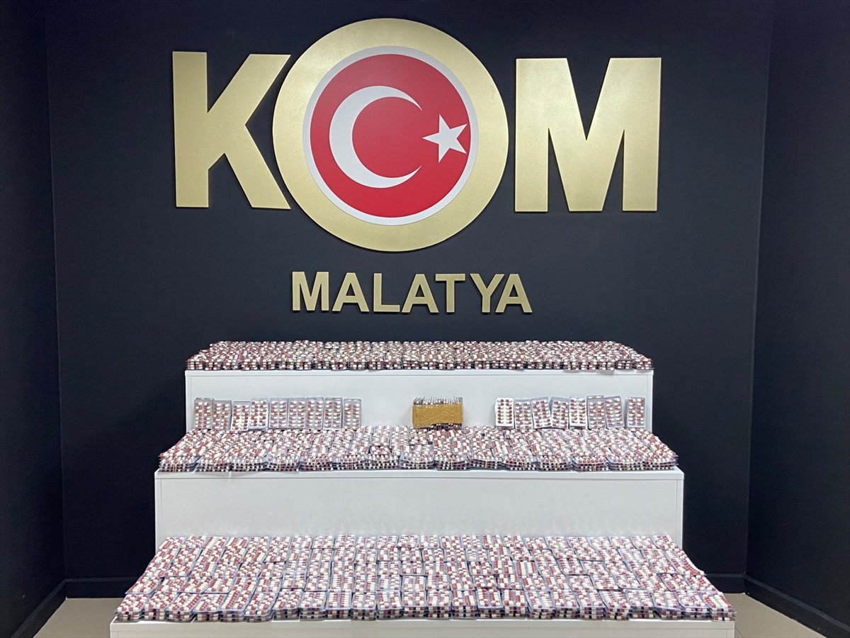 Malatya'da uyuşturucu operasyonunda 3 zanlı yakalandı