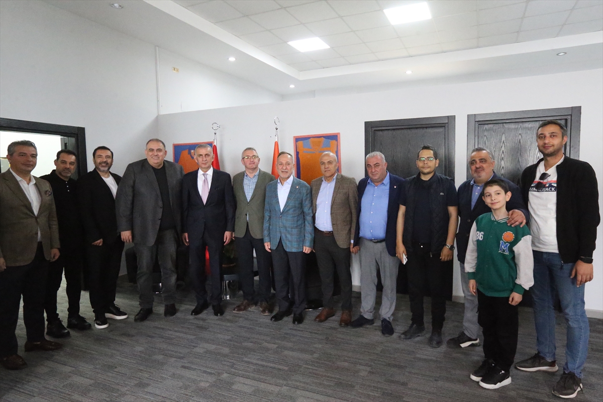 TFF Başkanı İbrahim Hacıosmanoğlu, İskenderunspor'un tesisini gezdi